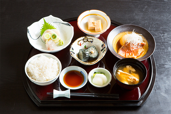 夕食の一例